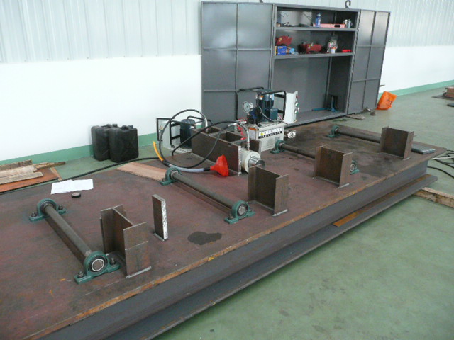 ���̰���